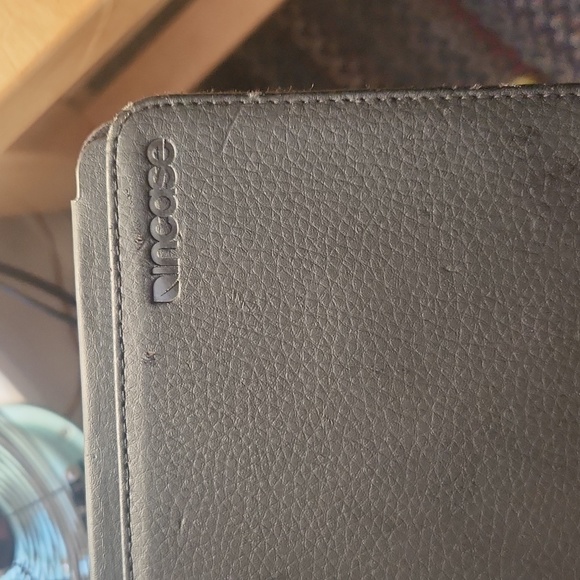 IPad case - Picture 3 of 3